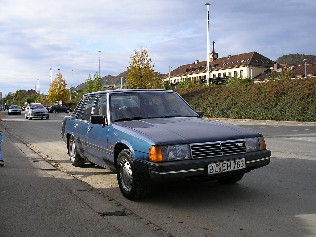 328cia, shot by permission of owner, Public domain, via Wikimedia Commons