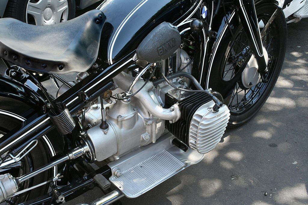 BMW R 18 Transcontinental: Når selv paven får custombike med Big Boxer