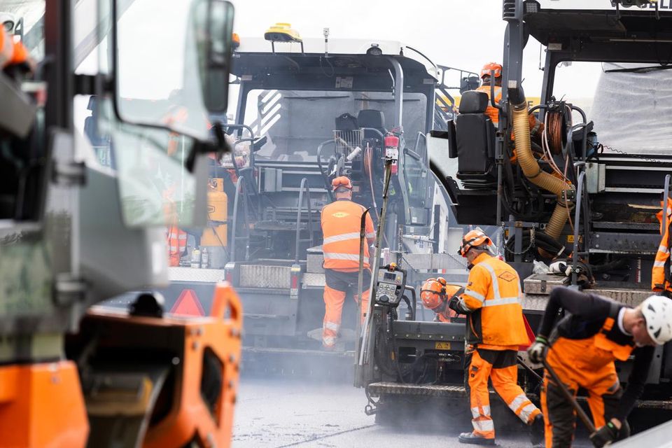 Nye spærringer ved Aarhus N: Tre ugers asfaltarbejde giver omkørsler og ekstra rejsetid
