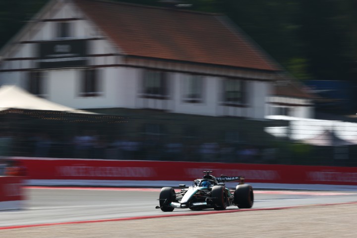 Antonelli tager pole på Spa – Mercedes låser første og tredje startposition