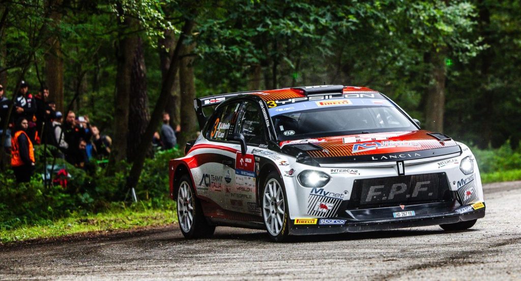 Lancia lugter blod i Rally-EM: Dansk-favorit? Ikke endnu – men italienerne er for alvor tilbage
