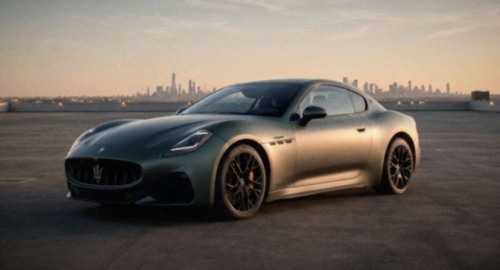 Maserati hylder italiensk stolthed i AI-skabt film med Del Piero bag rattet