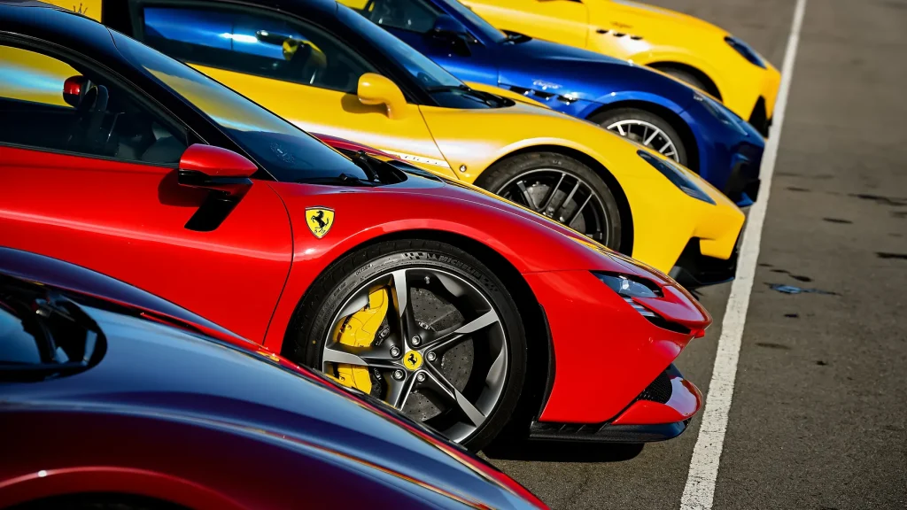 Ferrari-fest i Norge: F40, LaFerrari og Kimi Räikkönens Formel 1-racer indtager Rudskogen