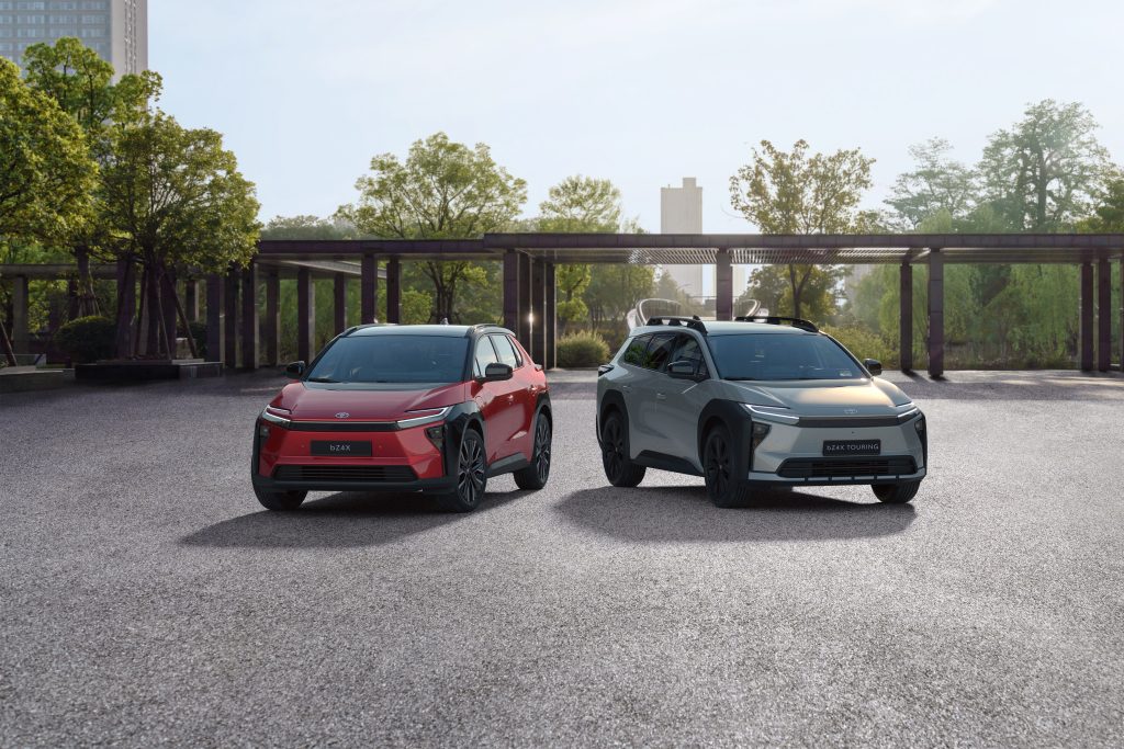 Toyota snupper juli med bZ4X – danskerne kan åbenbart godt lide strøm