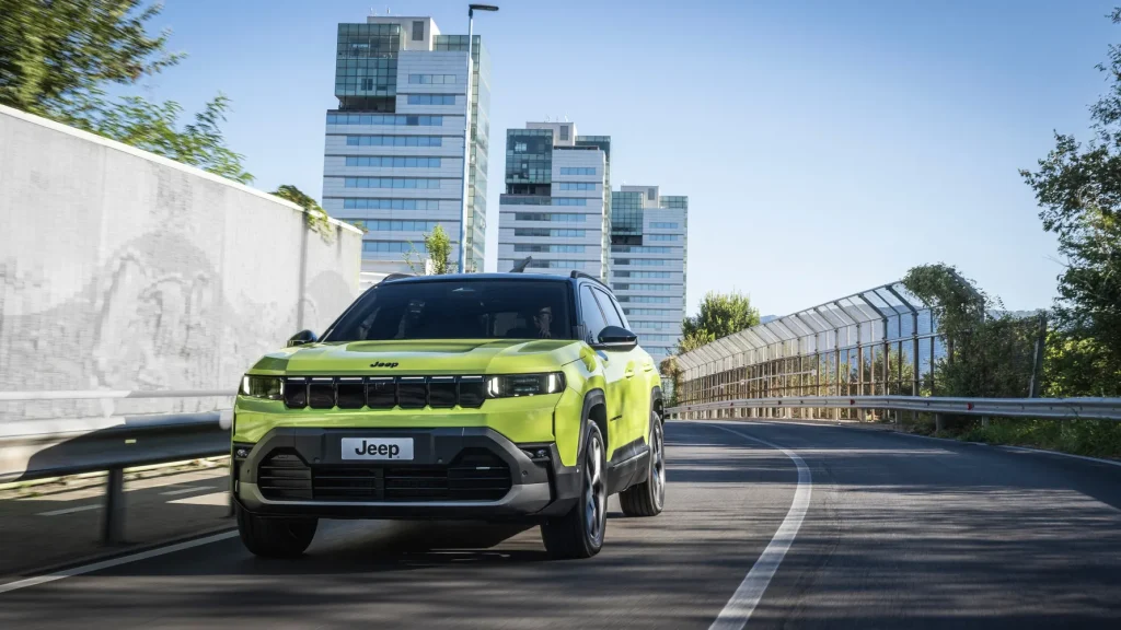 Jeep Compass vender tilbage til Danmark som elbil – prisen starter under 300.000 kr.